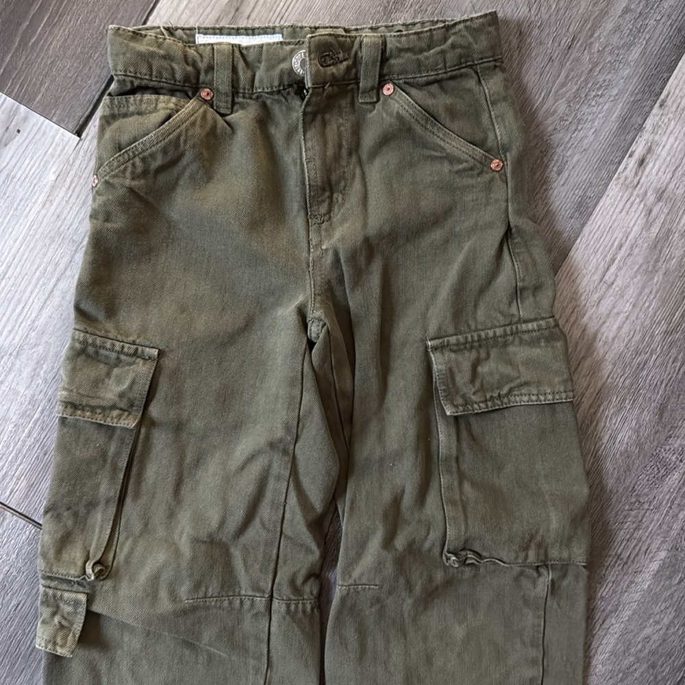 Zara Olive Green Cargo Pants - Picture 2 of 6